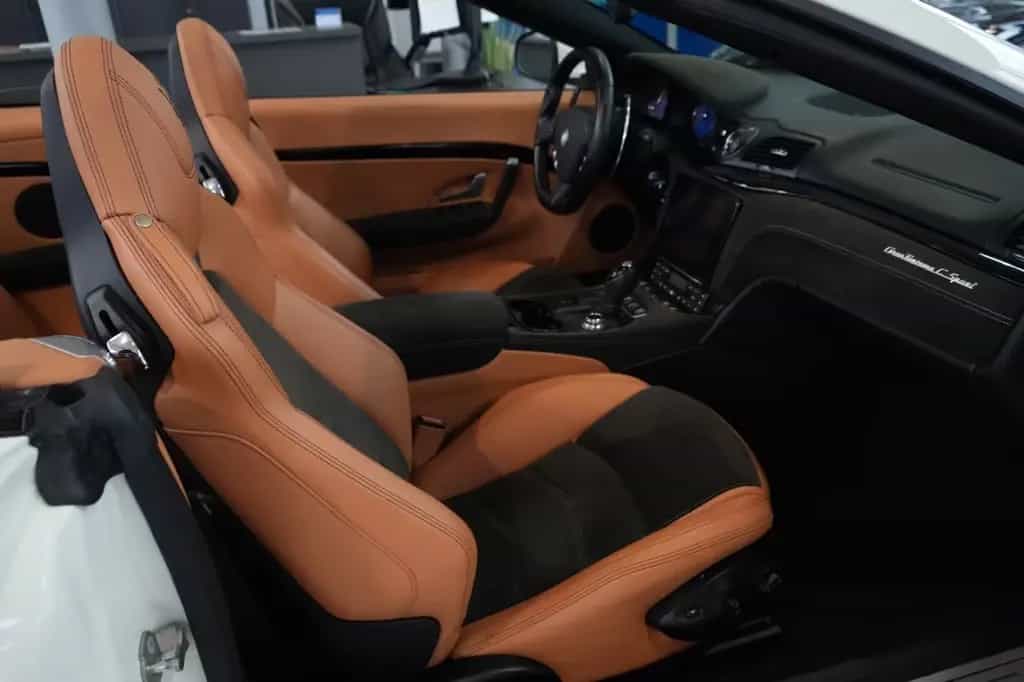 Maserati GranCabrio 4.7 V8 Sport Automatik *Nur 37tkm! 09/2019-photo-7