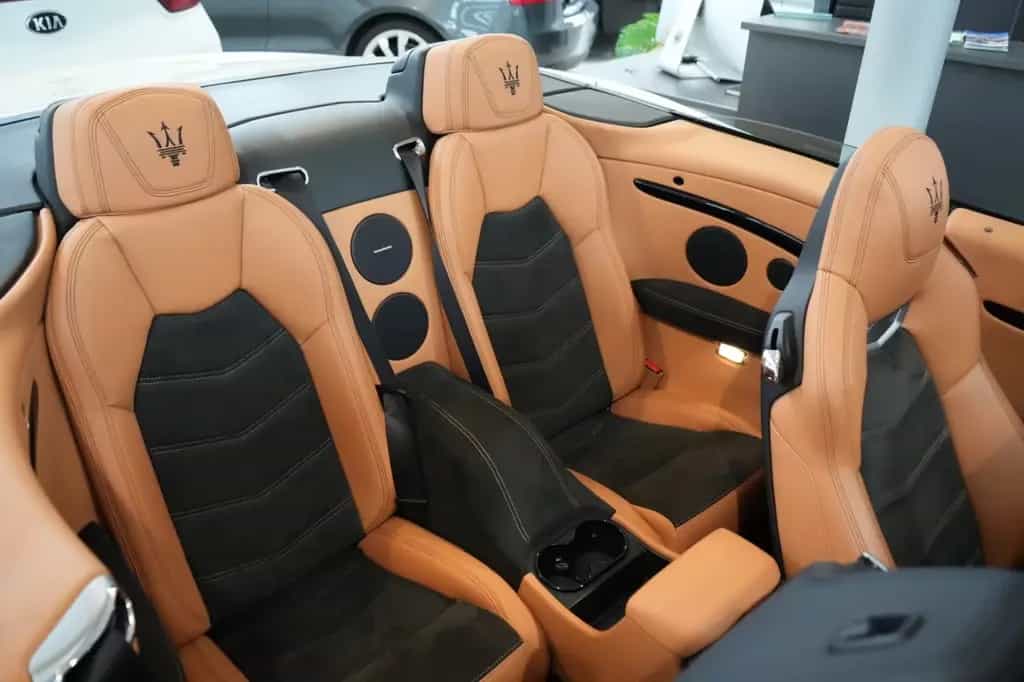 Maserati GranCabrio 4.7 V8 Sport Automatik *Nur 37tkm! 09/2019-photo-8