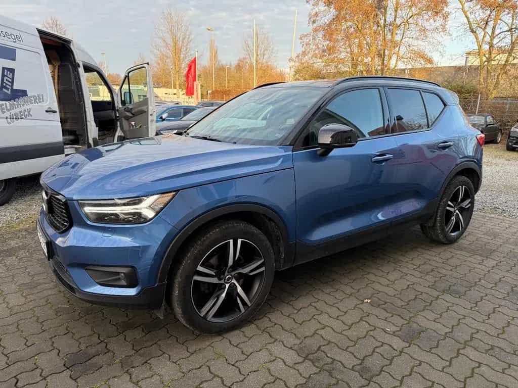 Volvo XC40 R Design AWD=Leder-Carplay-Kamera-AHK= 07/2019-photo-2