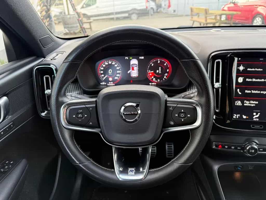 Volvo XC40 R Design AWD=Leder-Carplay-Kamera-AHK= 07/2019-photo-8