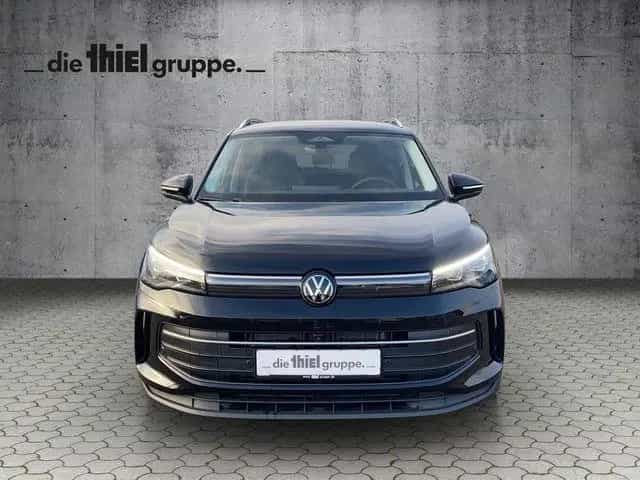 Volkswagen Tiguan 1,5 l eTSI DSG Energy AHK+Climatronic+Nav null-photo-1