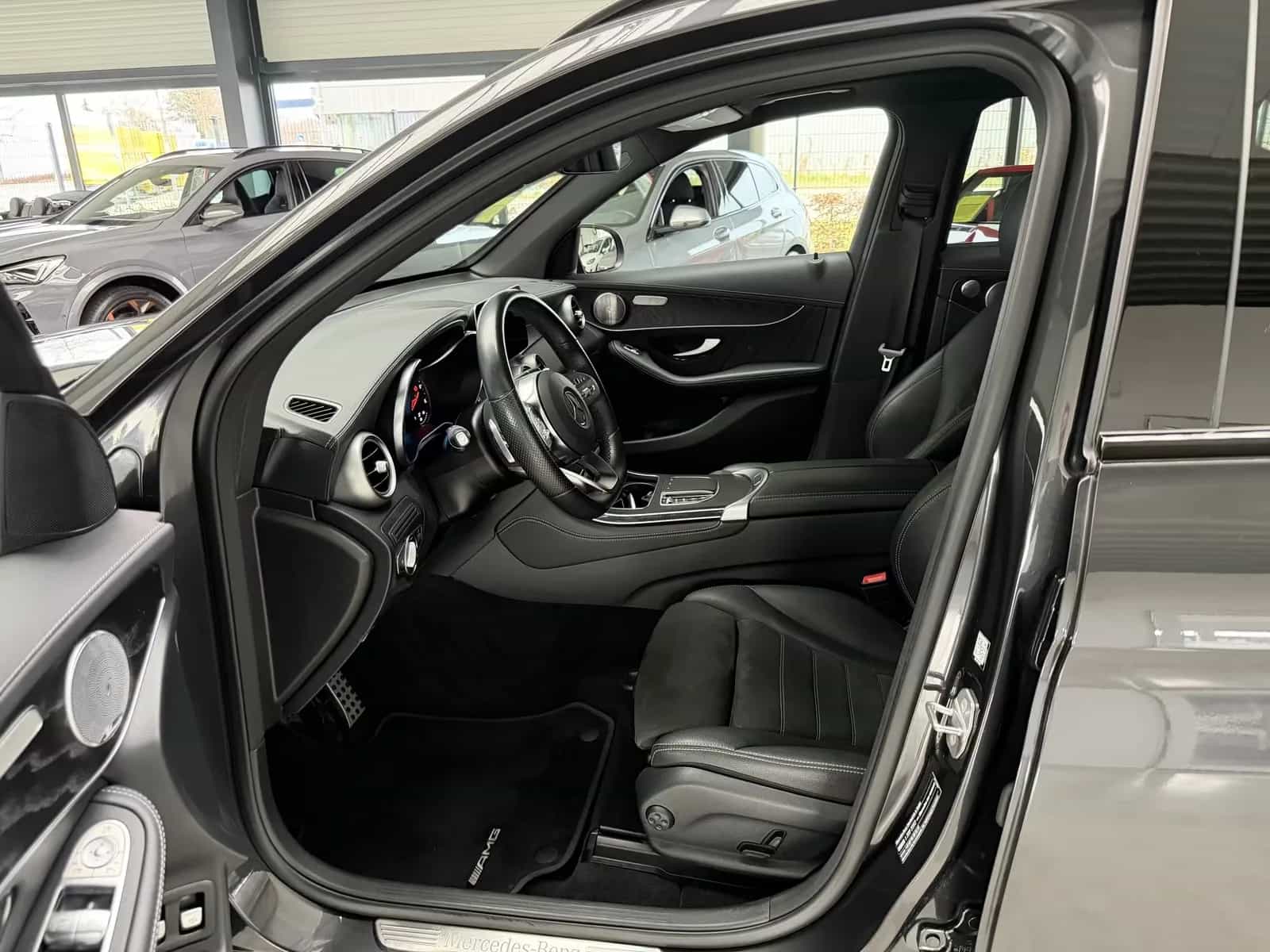 Mercedes-Benz GLC-Class 400 12/2019-photo-17
