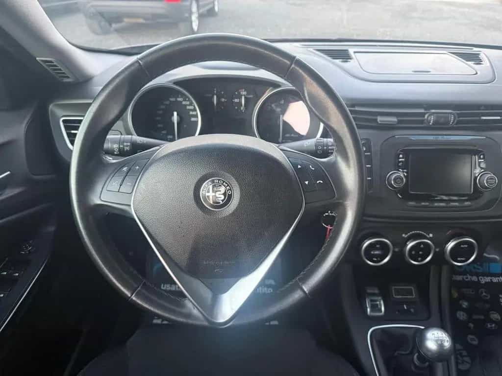 Alfa Romeo Giulietta 1.6 MJT 120CV 04/2017-photo-9