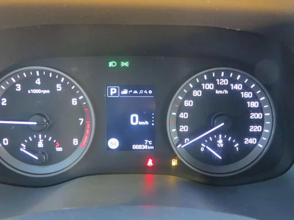 Hyundai TUCSON Intro Edition 4WD Aut.   2.Hd. Erst 67Tkm 08/2015-photo-27