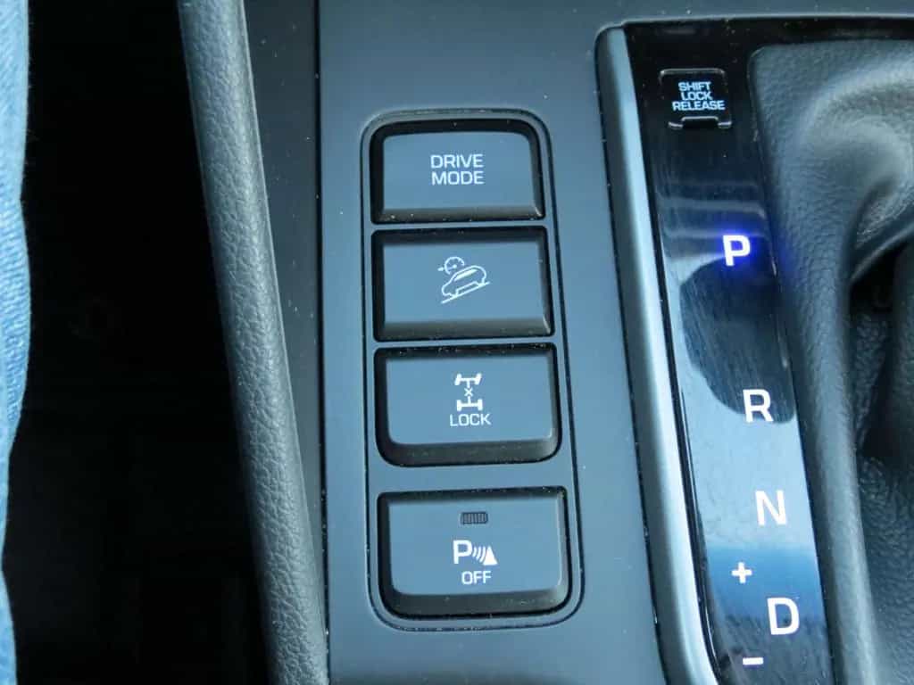 Hyundai TUCSON Intro Edition 4WD Aut.   2.Hd. Erst 67Tkm 08/2015-photo-32