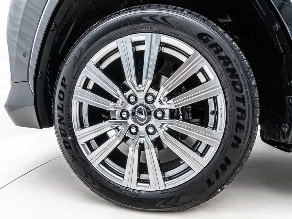 Lexus LX 600 Ultra LUXURY*ARMORED B6*4 Seats*TV null-photo-10