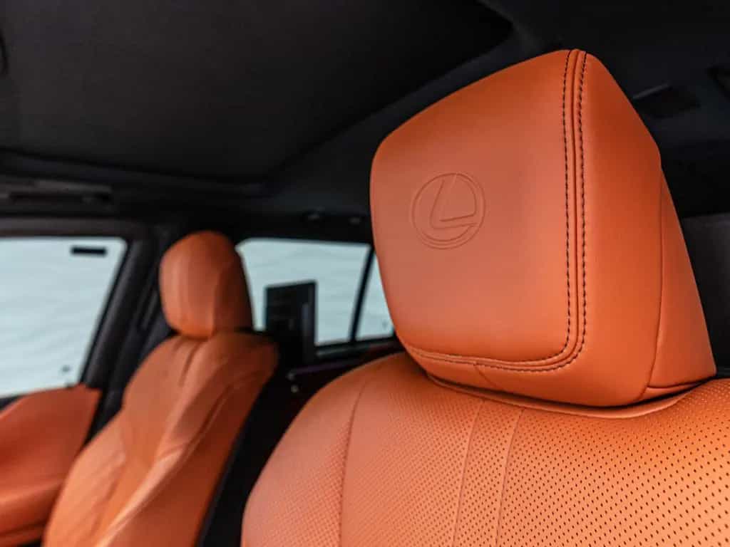 Lexus LX 600 Ultra LUXURY*ARMORED B6*4 Seats*TV null-photo-20