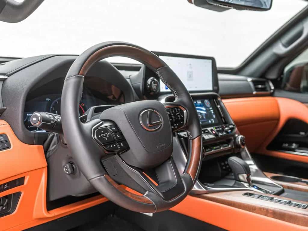 Lexus LX 600 Ultra LUXURY*ARMORED B6*4 Seats*TV null-photo-21