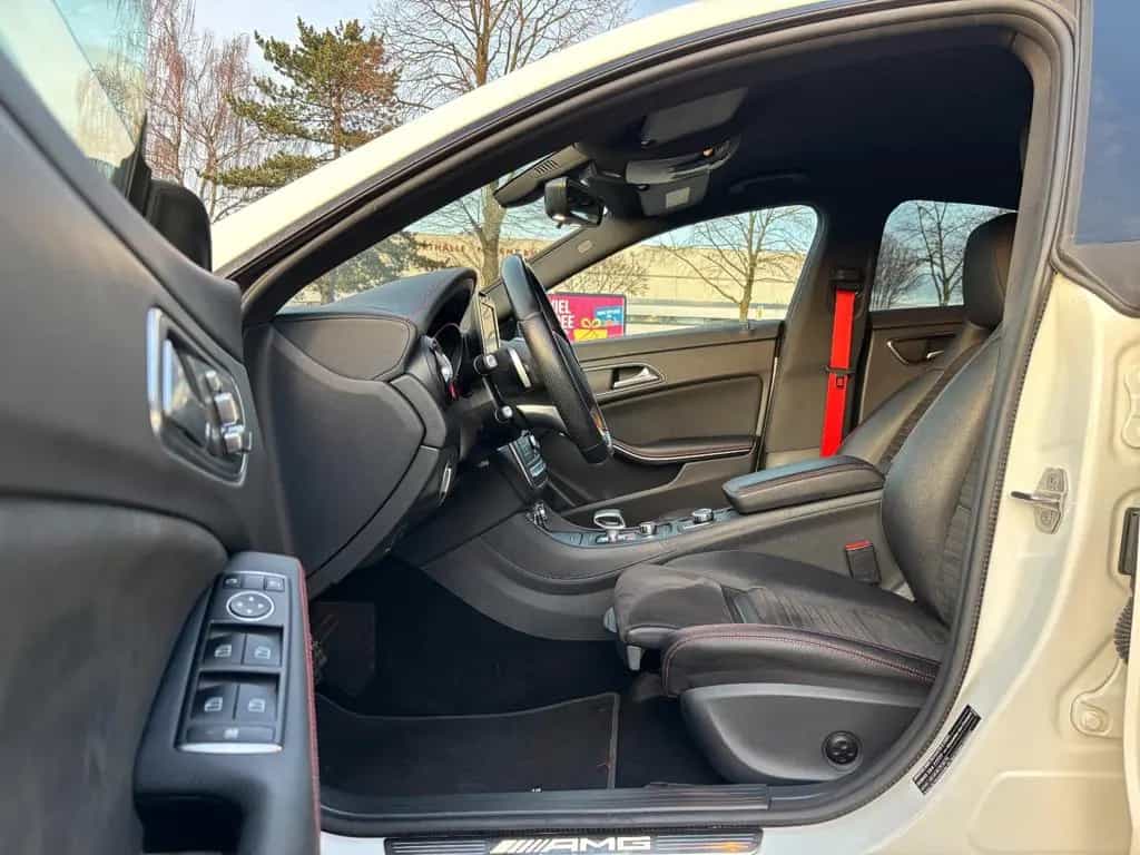 Mercedes-Benz CLA-Class 45 AMG AERO KAMERA SPORT-AGA SHZ LED 1-HAND 09/2018-photo-7