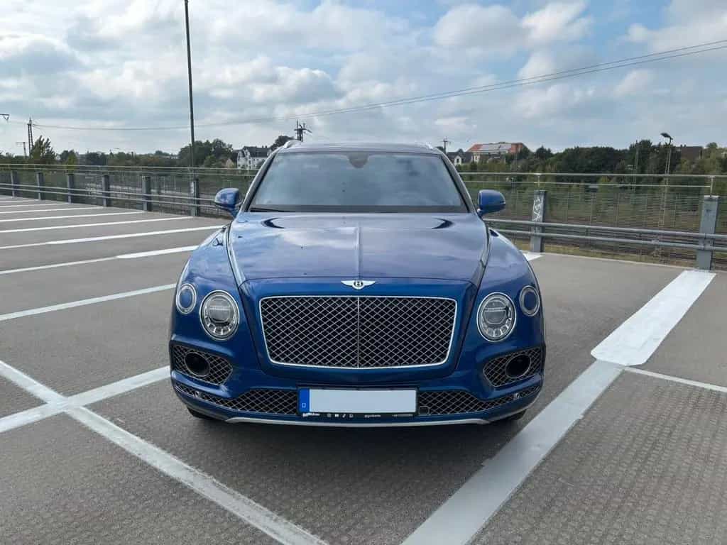 Bentley Bentayga 4.0 | Bentley-Scheck/Inspektion NEU 03/2017-photo-1
