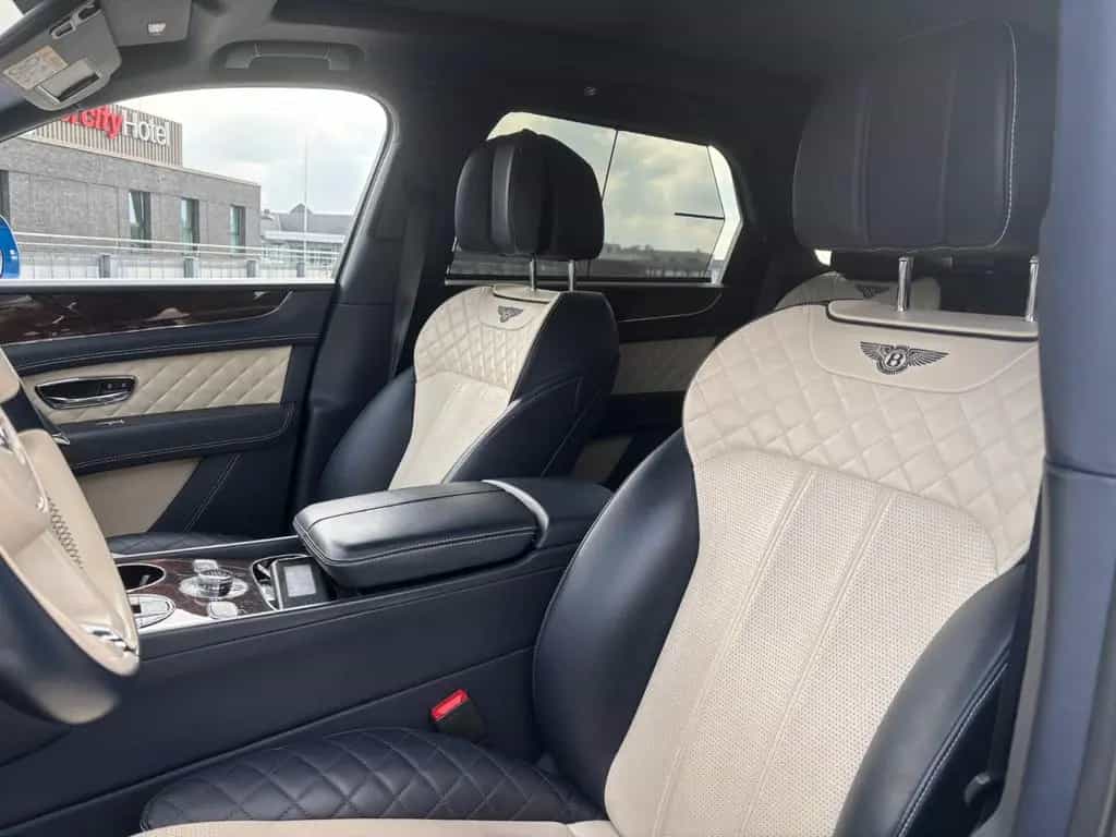 Bentley Bentayga 4.0 | Bentley-Scheck/Inspektion NEU 03/2017-photo-11