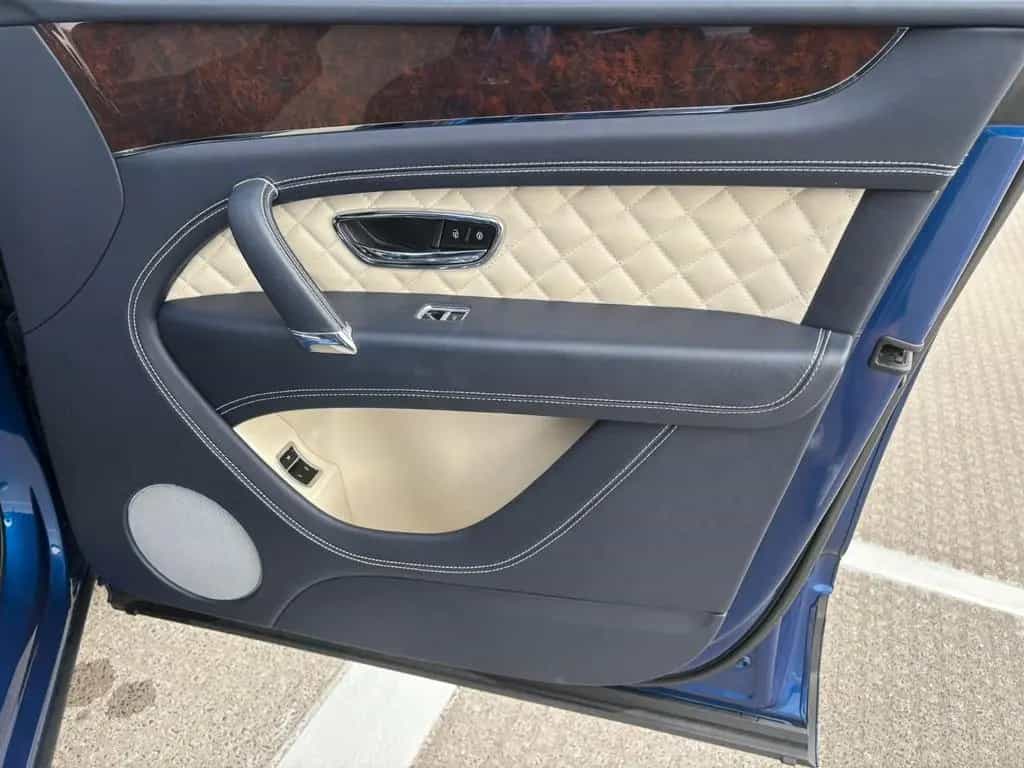 Bentley Bentayga 4.0 | Bentley-Scheck/Inspektion NEU 03/2017-photo-20