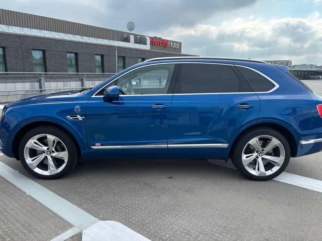 Bentley Bentayga 4.0 | Bentley-Scheck/Inspektion NEU 03/2017-photo-7