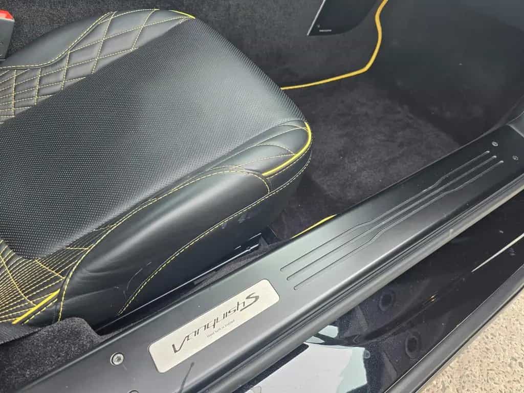 Aston Martin Vanquish S Facelift top Zustand Scheckheft lücke 08/2017-photo-27