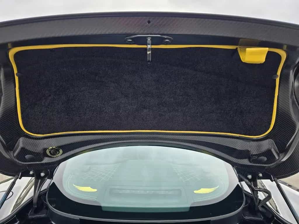 Aston Martin Vanquish S Facelift top Zustand Scheckheft lücke 08/2017-photo-32
