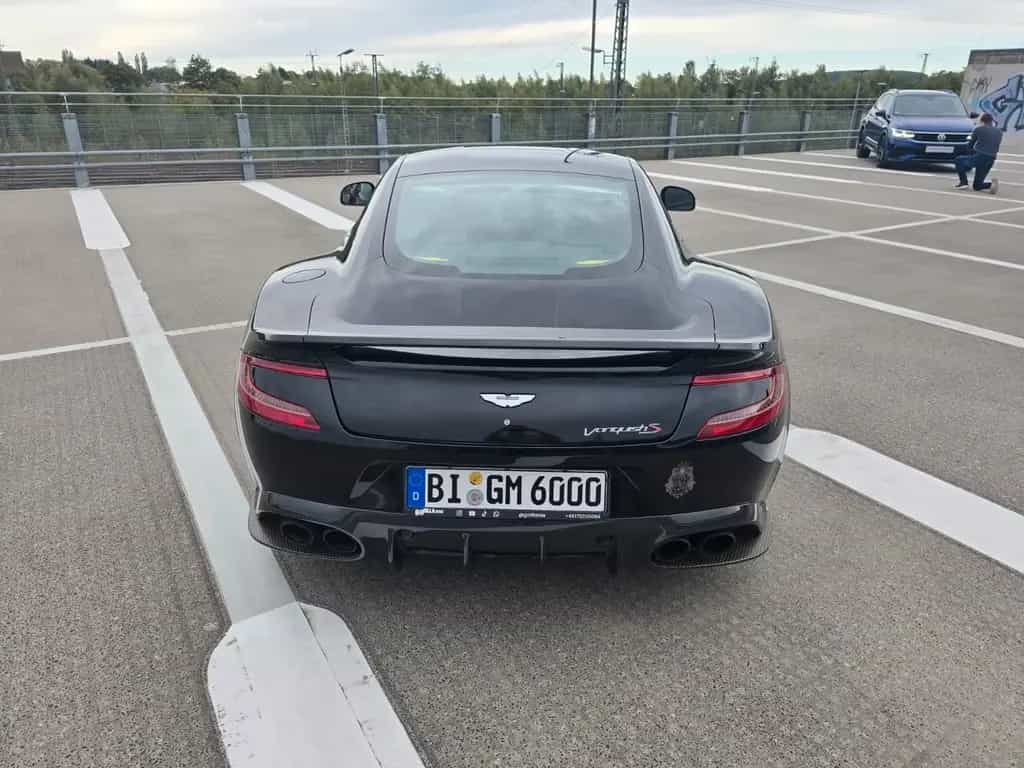 Aston Martin Vanquish S Facelift top Zustand Scheckheft lücke 08/2017-photo-5
