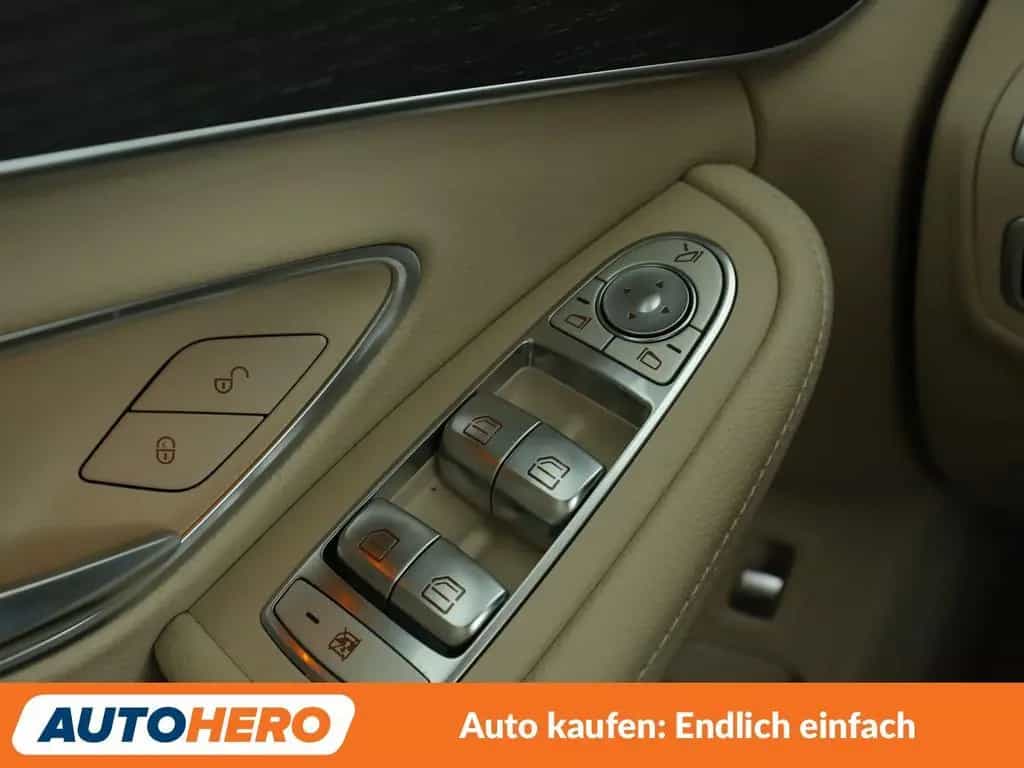 Mercedes-Benz C-Class C 180 Avantgarde Aut.*NAVI*LED*TEMPO* 12/2019-photo-23