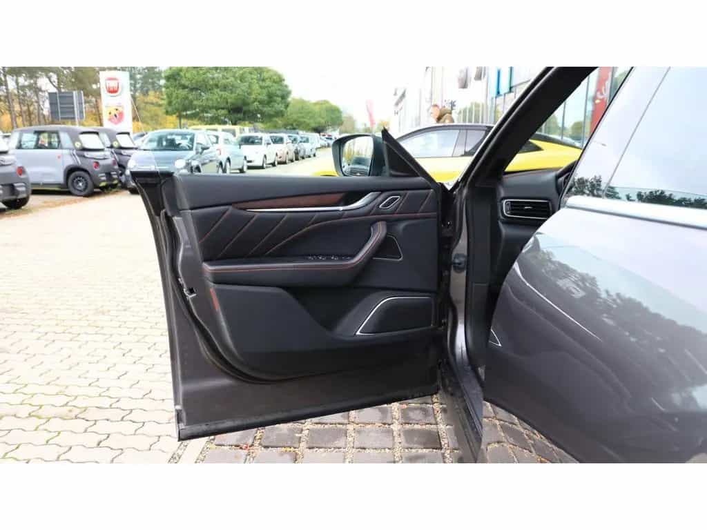 Maserati Levante Gran Sport Q4 *Sonderfinanzierung* 10/2018-photo-16