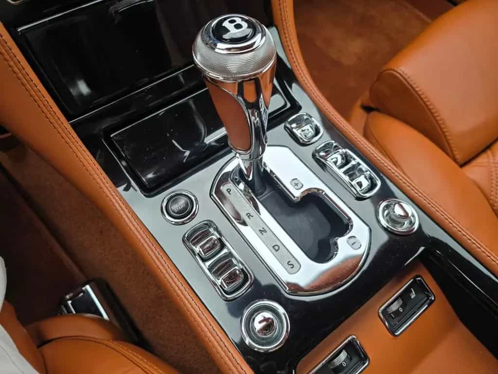 Bentley Brooklands II | original 16000km 2-Türer 07/2009-photo-18