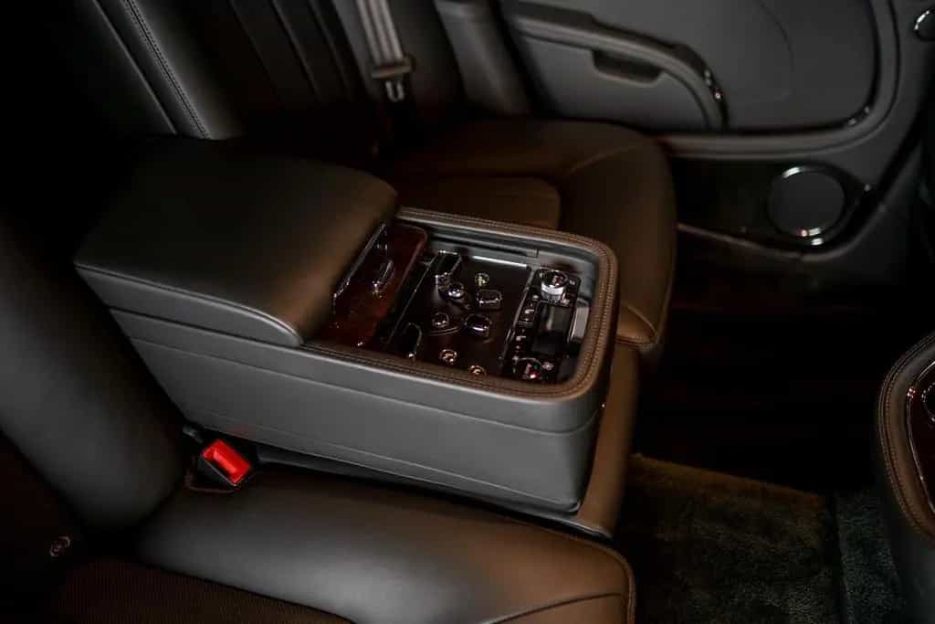 Bentley Mulsanne 6.8 Automatik | Service neu 07/2011-photo-24