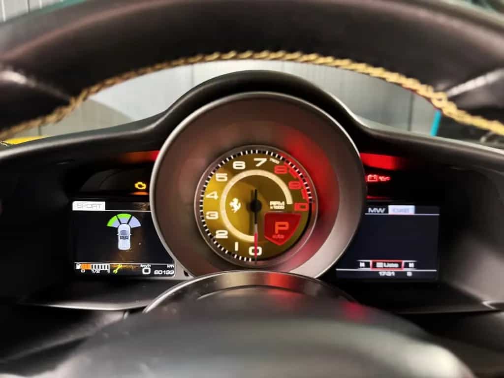 Ferrari 488 Spider + Giallo Modena + Scuderia Shields 07/2016-photo-25