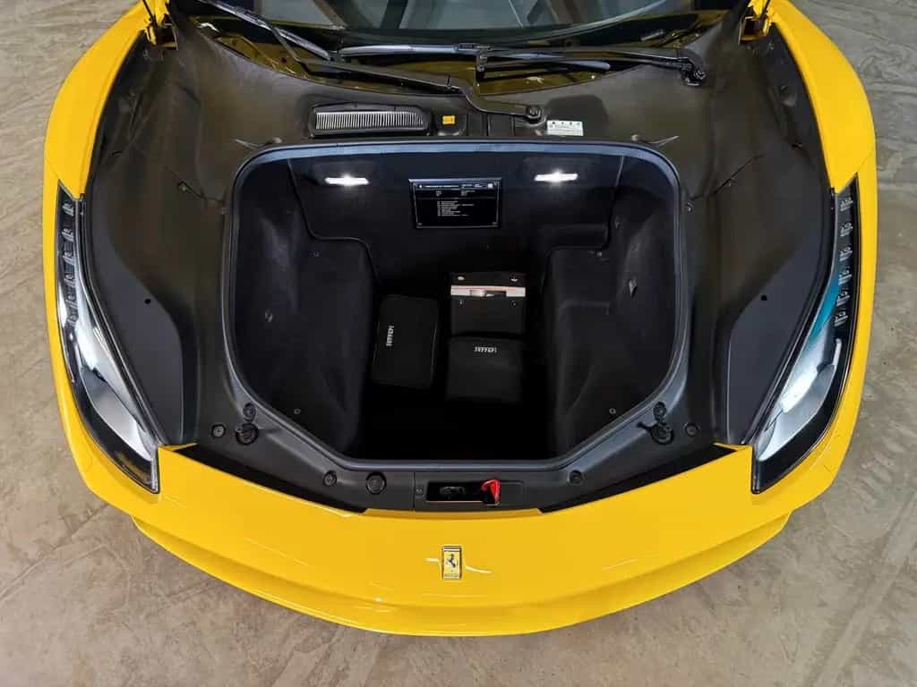 Ferrari 488 Spider + Giallo Modena + Scuderia Shields 07/2016-photo-5