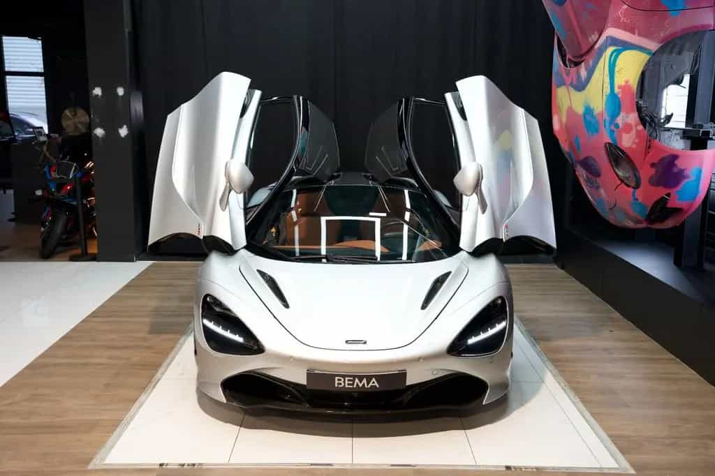 McLaren 720S *720S*Lift*Carbon Pack 1,2,3*Carbon Roof 04/2018-photo-2