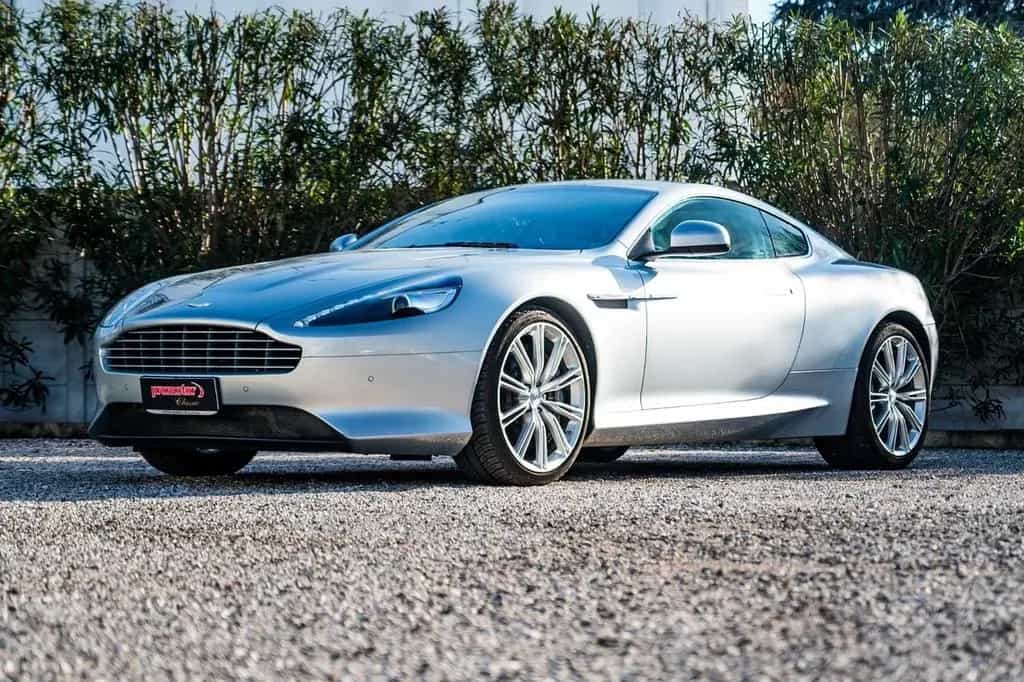Aston Martin Virage Coupe 6.0 touchtronic 06/2011-photo-1