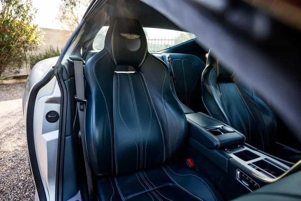 Aston Martin Virage Coupe 6.0 touchtronic 06/2011-photo-11