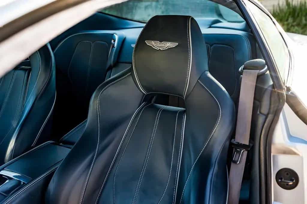Aston Martin Virage Coupe 6.0 touchtronic 06/2011-photo-12