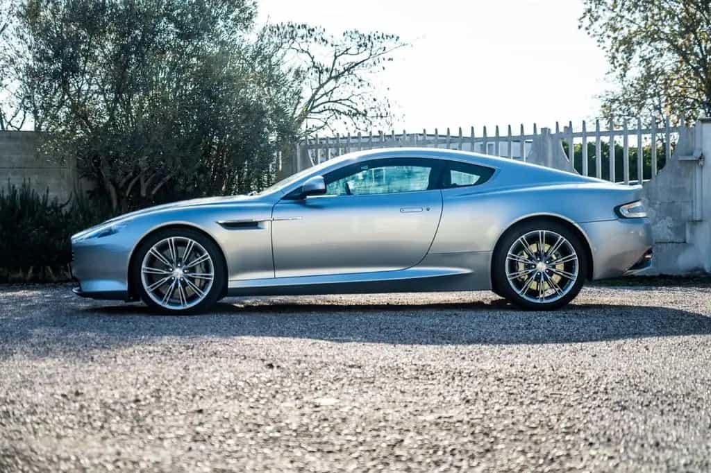 Aston Martin Virage Coupe 6.0 touchtronic 06/2011-photo-5