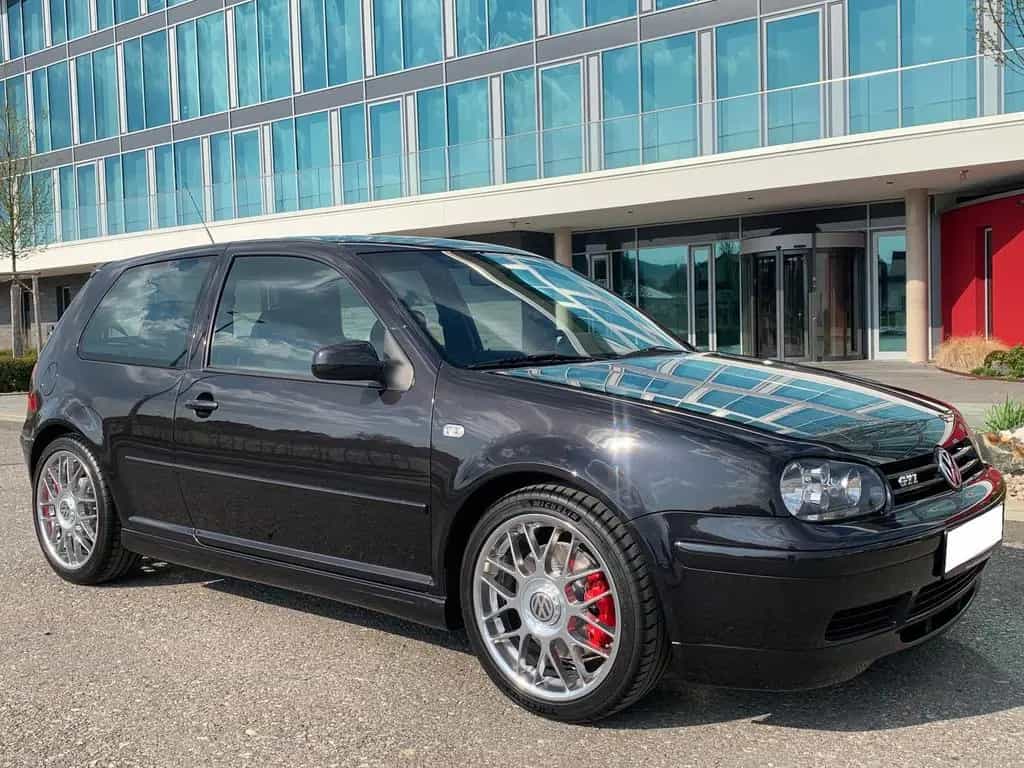 Volkswagen Golf IV 1.8 T GTI 25 Jahre | Sammler | Original 05/2002-photo-1
