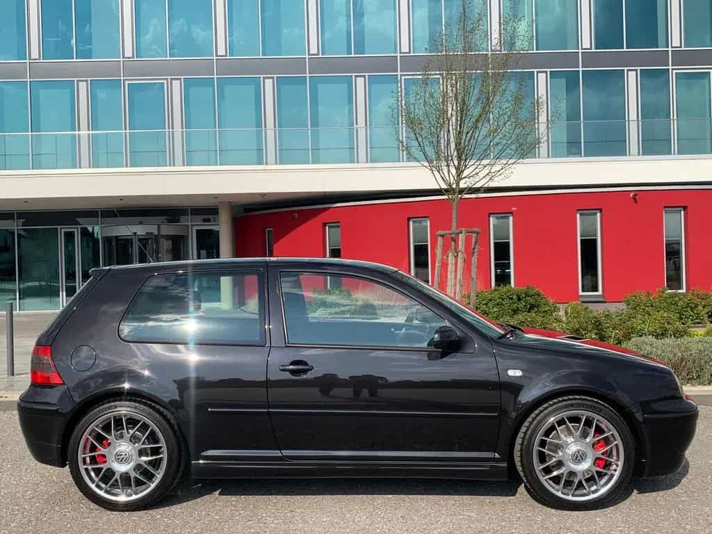 Volkswagen Golf IV 1.8 T GTI 25 Jahre | Sammler | Original 05/2002-photo-4