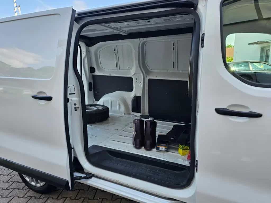 Opel Vivaro 2.0 CDTI ANDROID TEMPOMAT NAVI 1. HAND 11/2020-photo-17