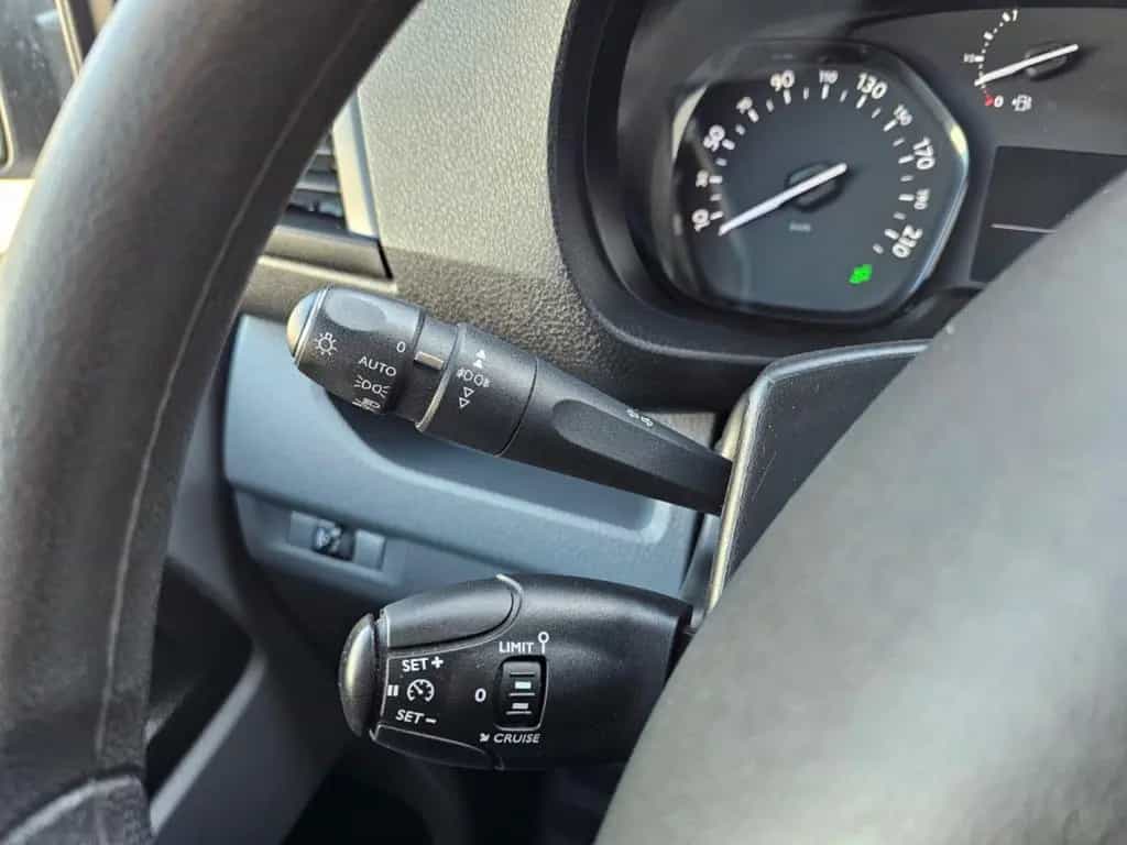 Opel Vivaro 2.0 CDTI ANDROID TEMPOMAT NAVI 1. HAND 11/2020-photo-26