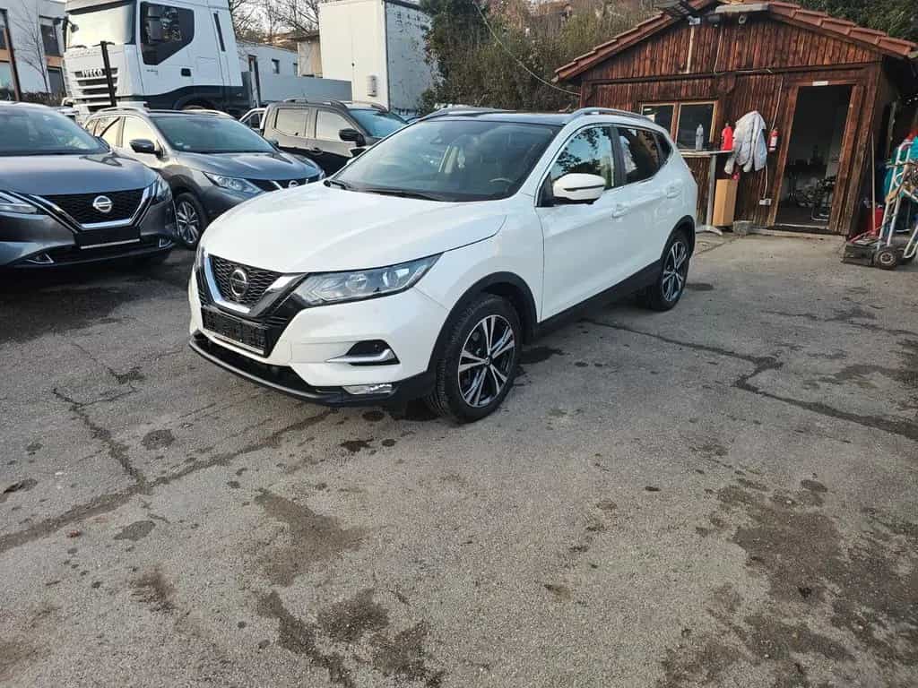 Nissan Qashqai N-Connecta 10/2018-photo-1