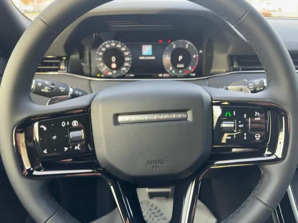 Land Rover Range Rover Rover Evoque D200 Dynamic SE Pano 20Z 11/2025-photo-11