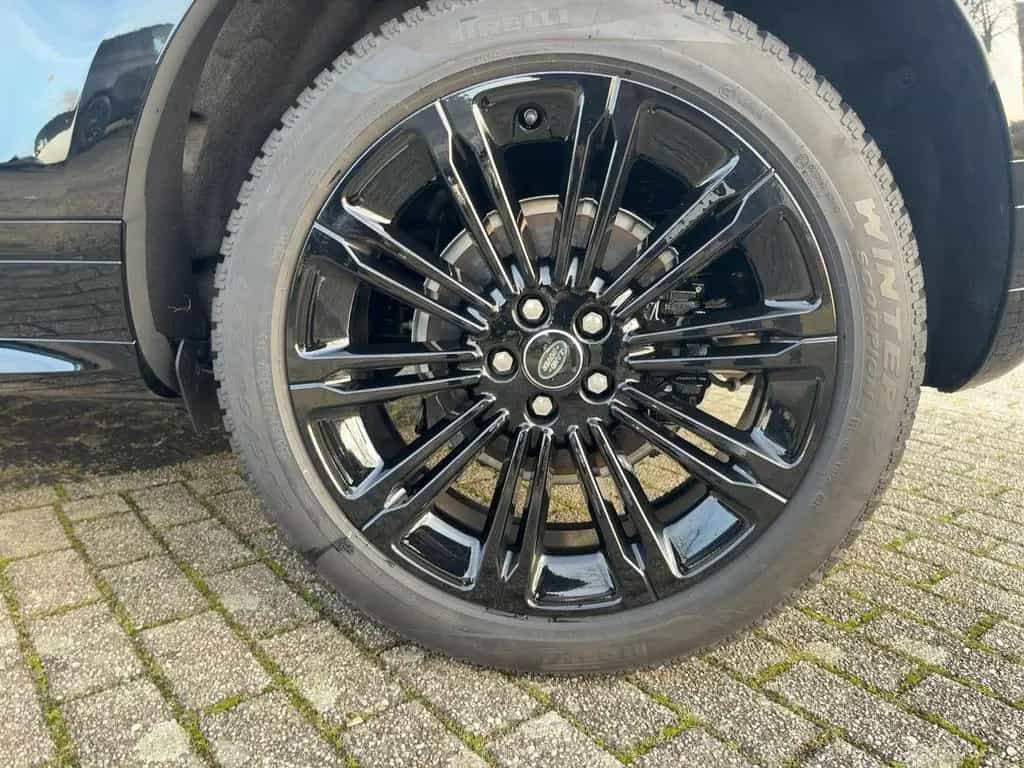Land Rover Range Rover Rover Evoque D200 Dynamic SE Pano 20Z 11/2025-photo-13