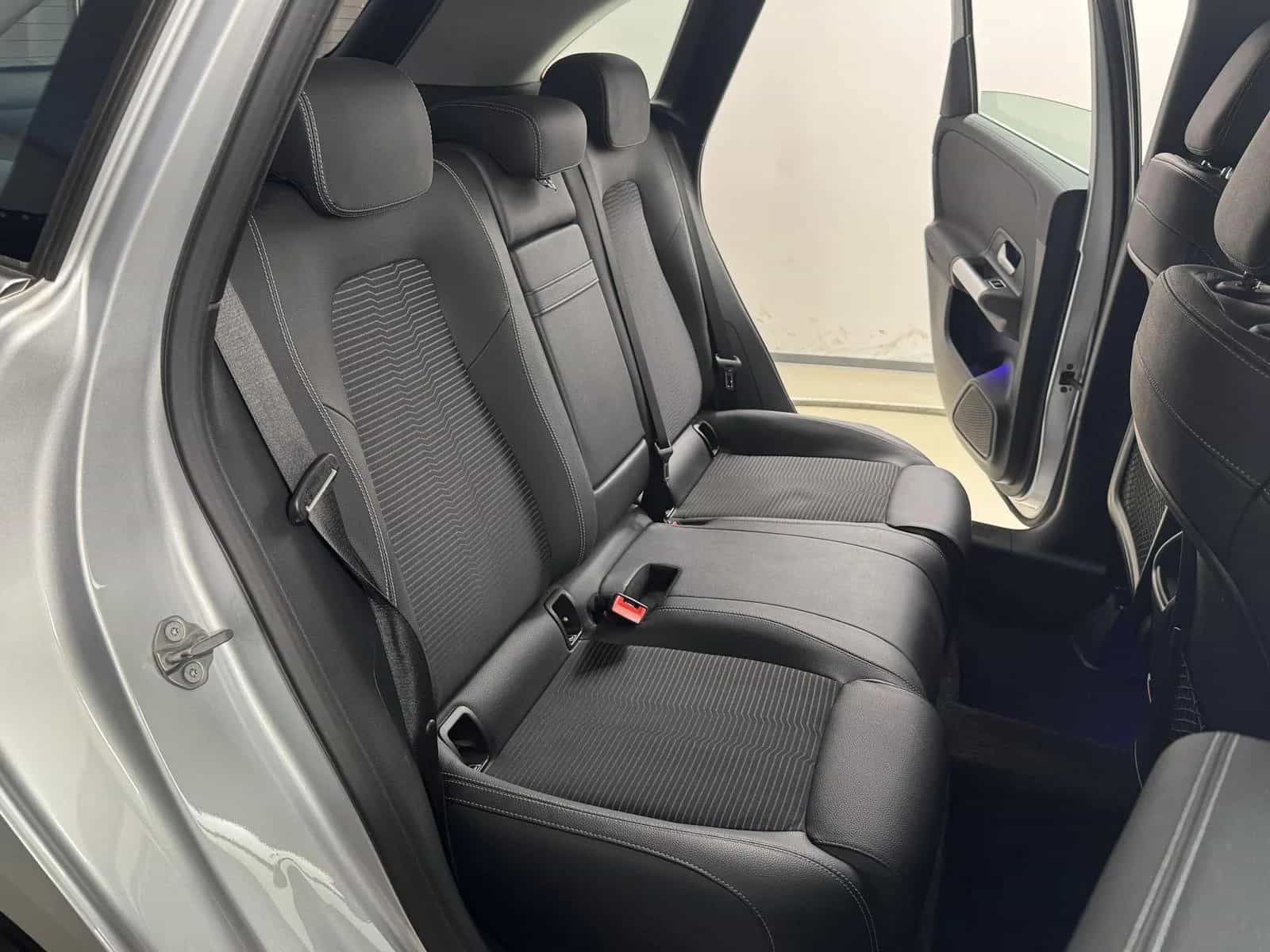 Mercedes-Benz B-Class 180 11/2019-photo-11