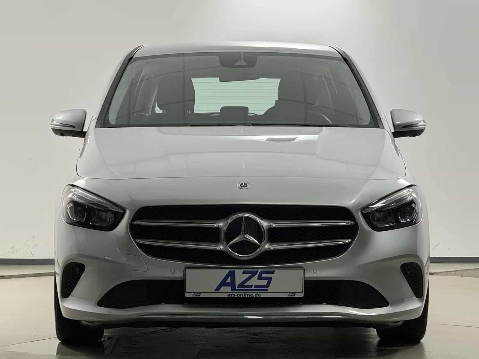 Mercedes-Benz B-Class 180 11/2019-photo-2