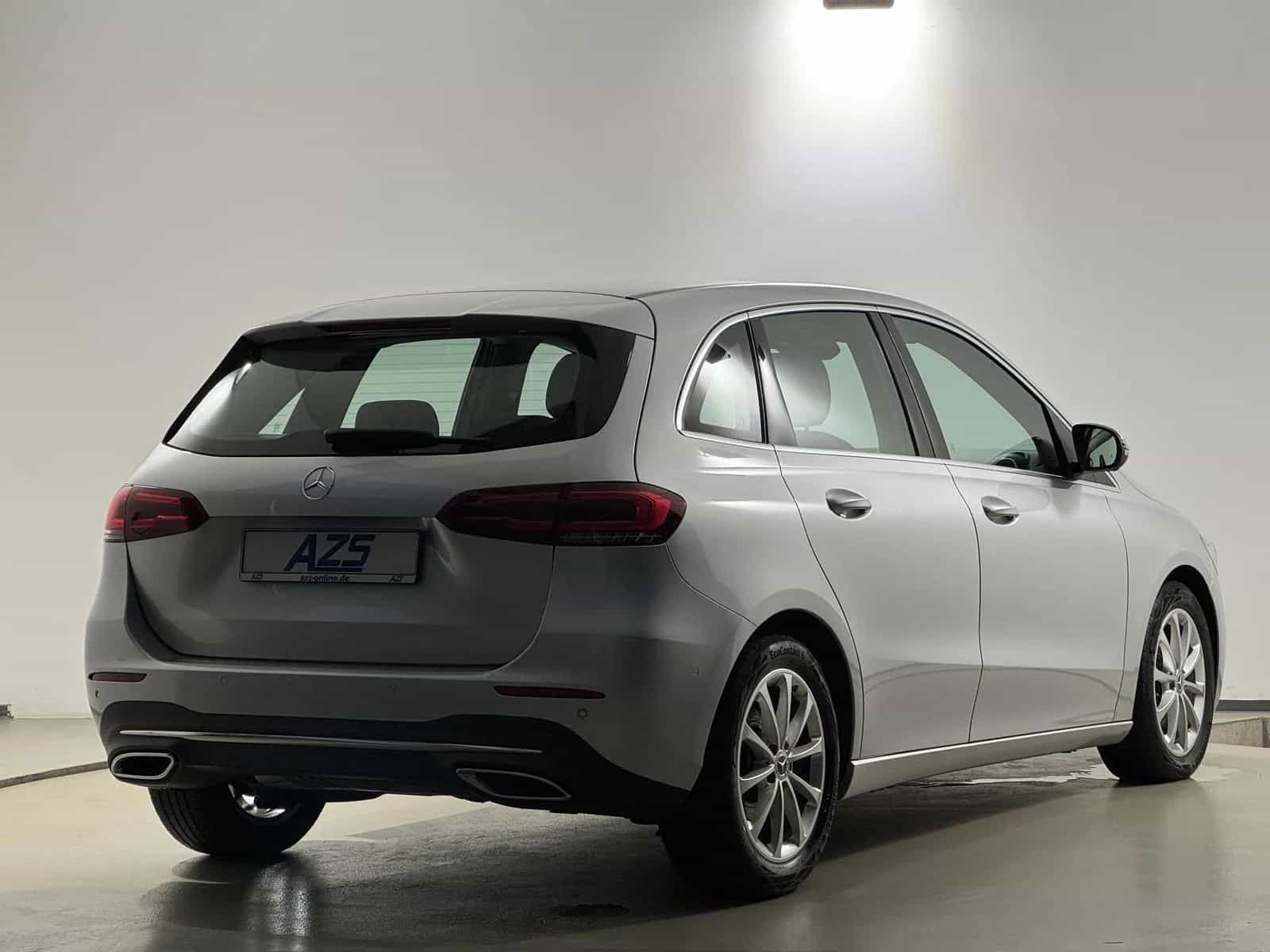 Mercedes-Benz B-Class 180 11/2019-photo-4