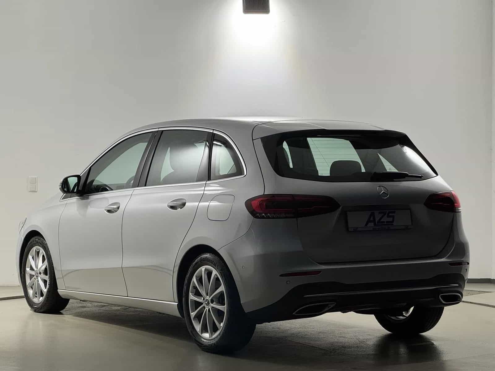 Mercedes-Benz B-Class 180 11/2019-photo-6