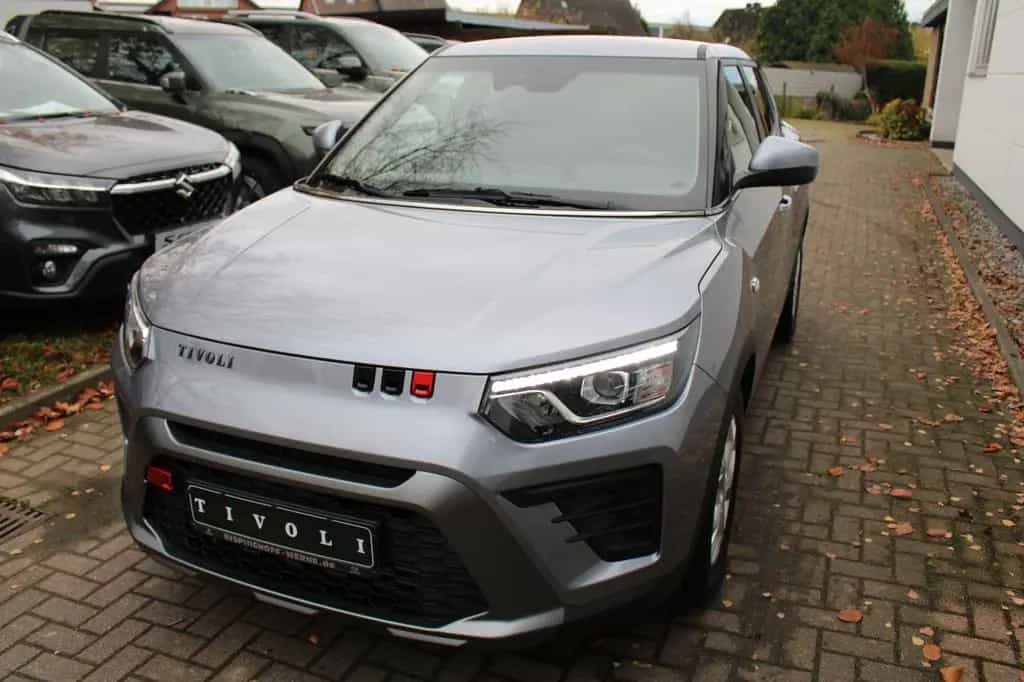 KGM Tivoli 1.5 T-GDI Essential Automatik null-photo-0
