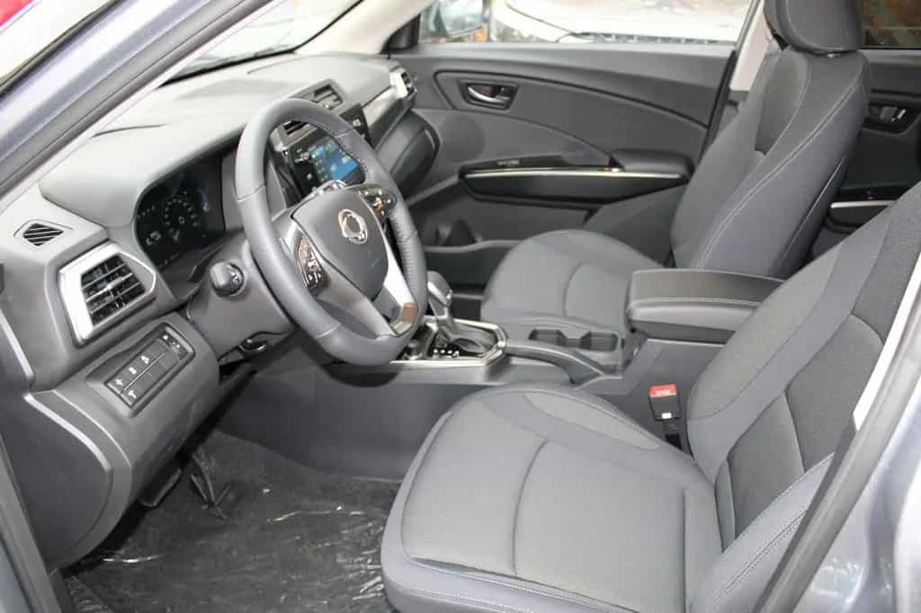 KGM Tivoli 1.5 T-GDI Essential Automatik null-photo-13