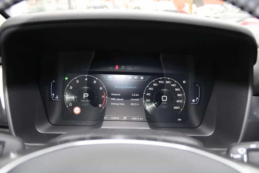 KGM Tivoli 1.5 T-GDI Essential Automatik null-photo-16