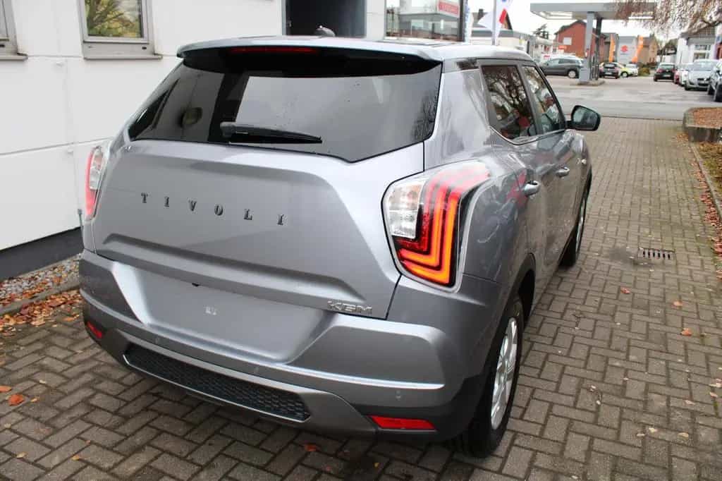 KGM Tivoli 1.5 T-GDI Essential Automatik null-photo-5