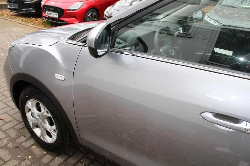 KGM Tivoli 1.5 T-GDI Essential Automatik null-photo-9