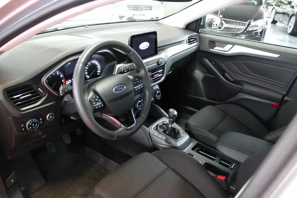 Ford Focus Erdgas / Benzin Standheizung ACC RFK 11/2019-photo-8