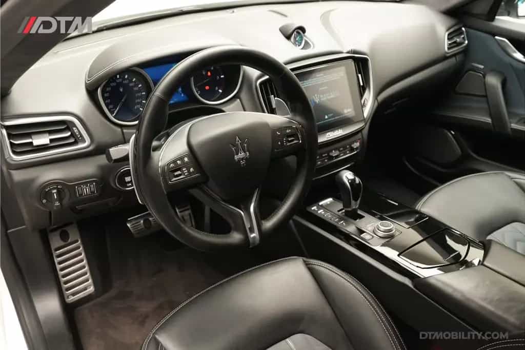 Maserati Ghibli 3.0 V6 D GranLusso | Zegna interieur | Bo 09/2018-photo-21