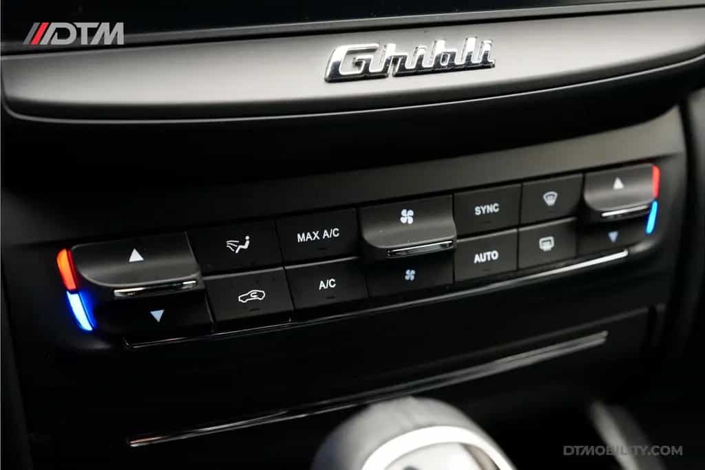 Maserati Ghibli 3.0 V6 D GranLusso | Zegna interieur | Bo 09/2018-photo-29